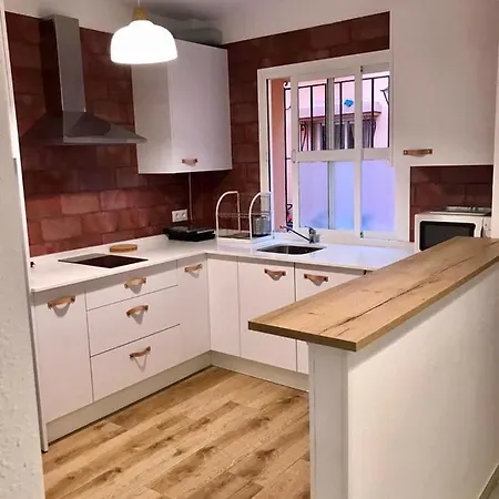 Avenida Andalucia Plaza